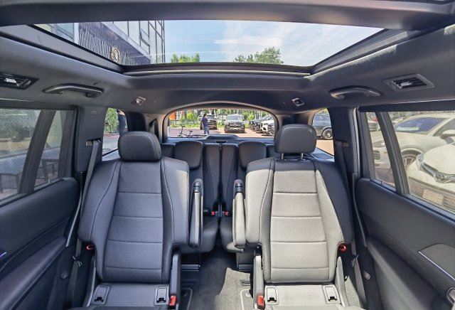 2022 Mercedes-Benz GLS450 kuuden paikkainen luksuskapteenin istuin