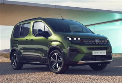 Peugeot E-Rifterin virallisesta kartasta on saatavana kaksi versiota.