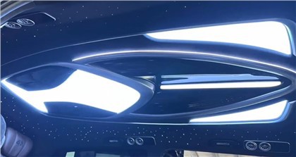 Mercedes-Benz Vito V-luokan auton kattovalaisimet sisätiloihin
