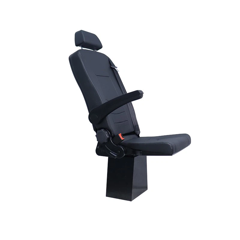 Muokattu ambulanssiistuin kuorma-auton asuntoautoon