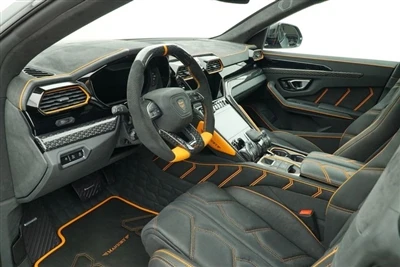 Mansory paljastaa uuden modifioidun Mansory Venatuksen