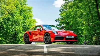 Porsche 911 -hybridi debytoi tämän kesän alussa
