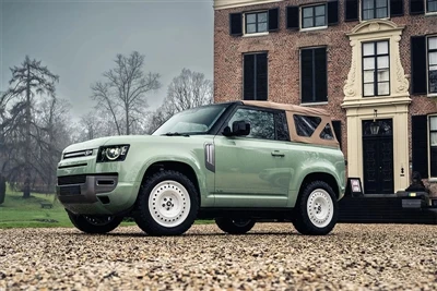 Modifioitu Land Rover Defender -avoauto
